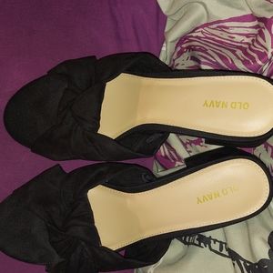 Old Navy Knotted Sandal with Block Heel
